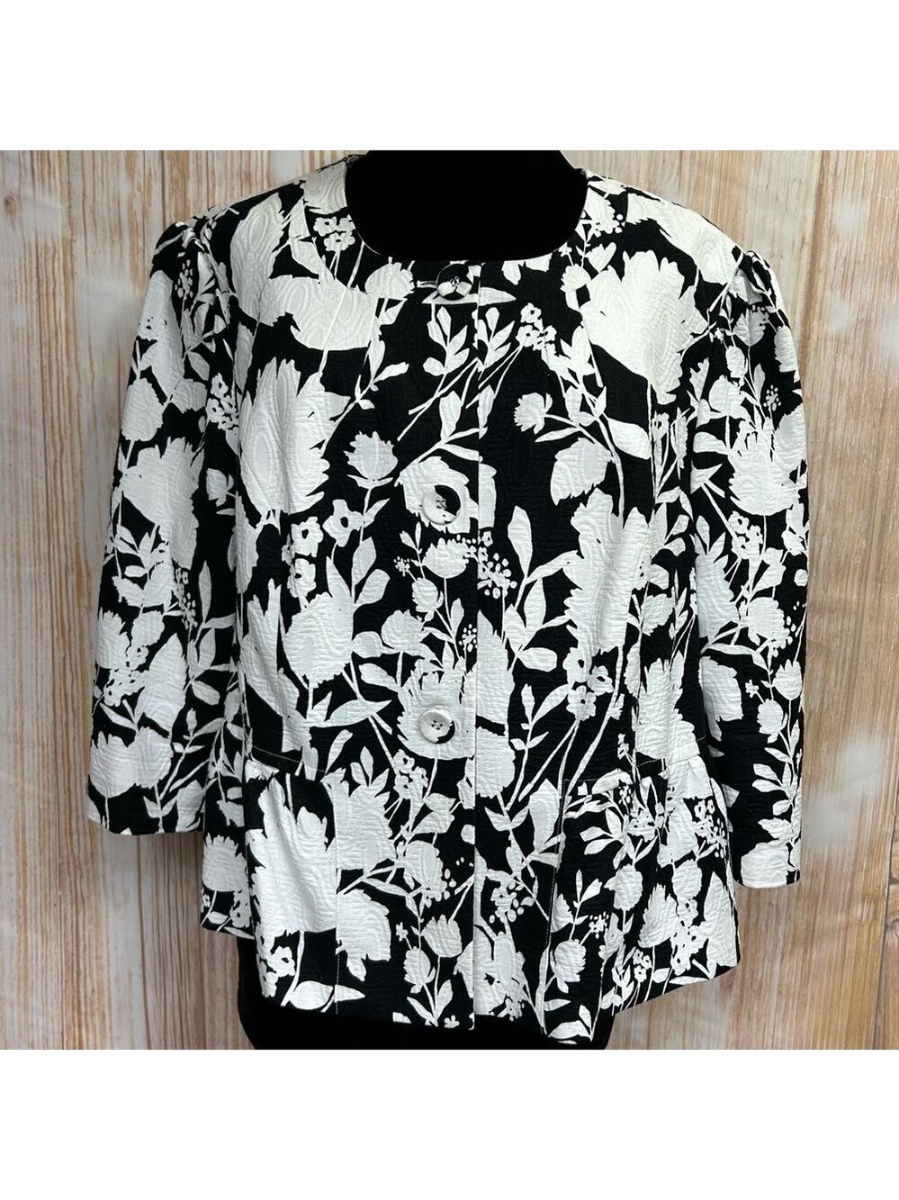 Chadwicks Black and White Floral Blazer